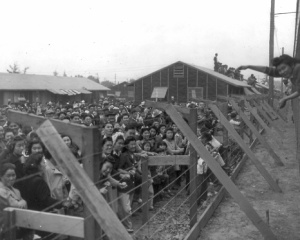 japanese-internment-camps